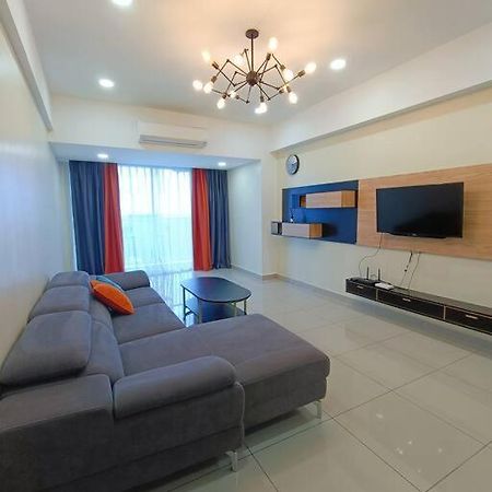 Joyful Sitiawan Skygarden Swimming Pool Apartment Seri Manjung Luaran gambar