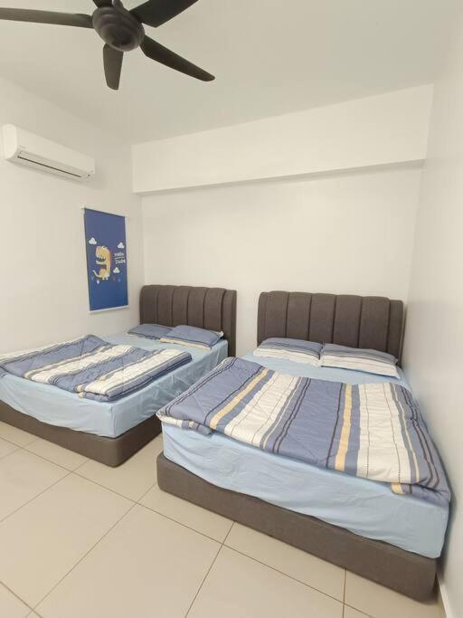 Joyful Sitiawan Skygarden Swimming Pool Apartment Seri Manjung Luaran gambar